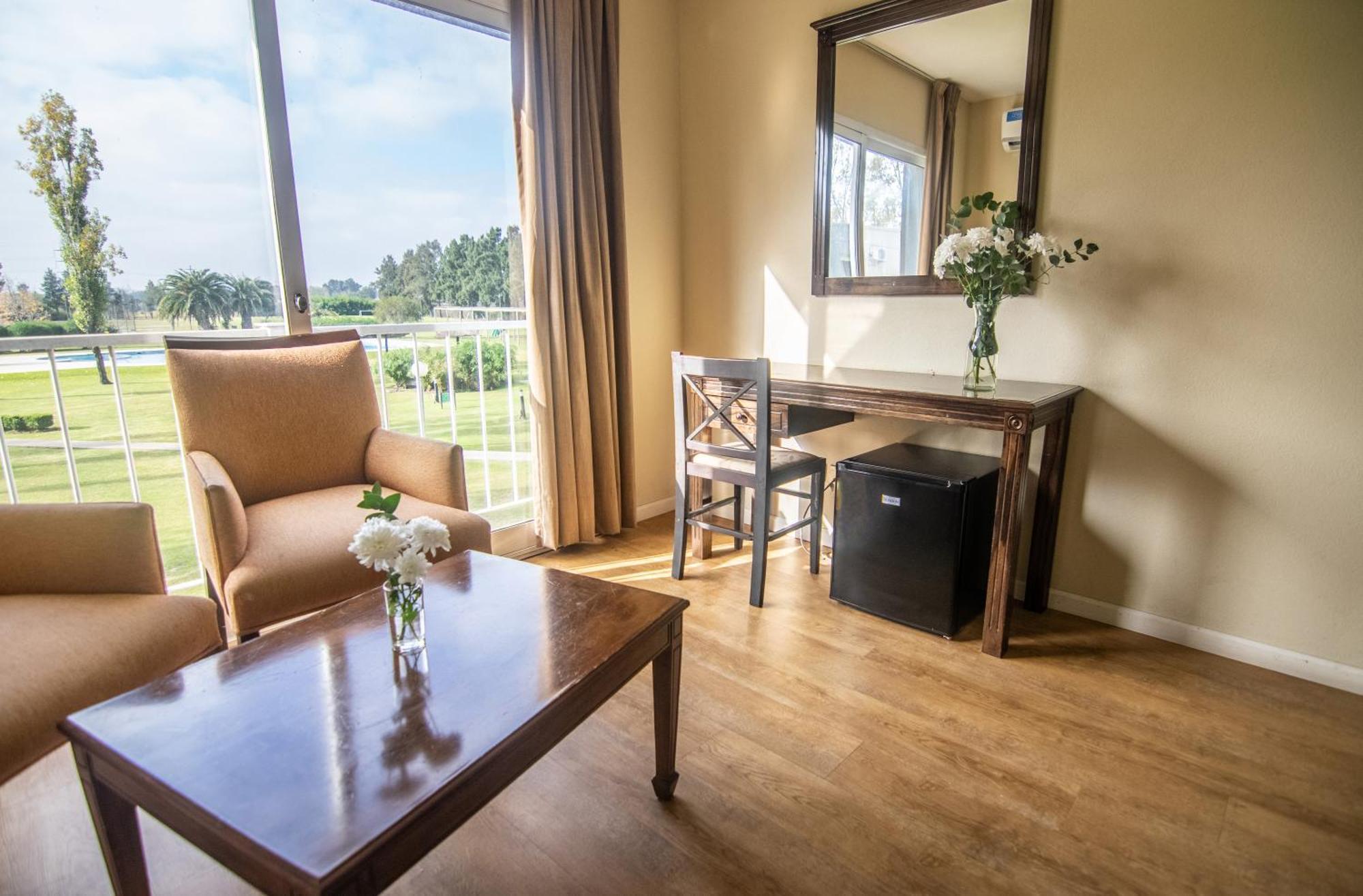 Wyndham Garden Campana Exterior foto