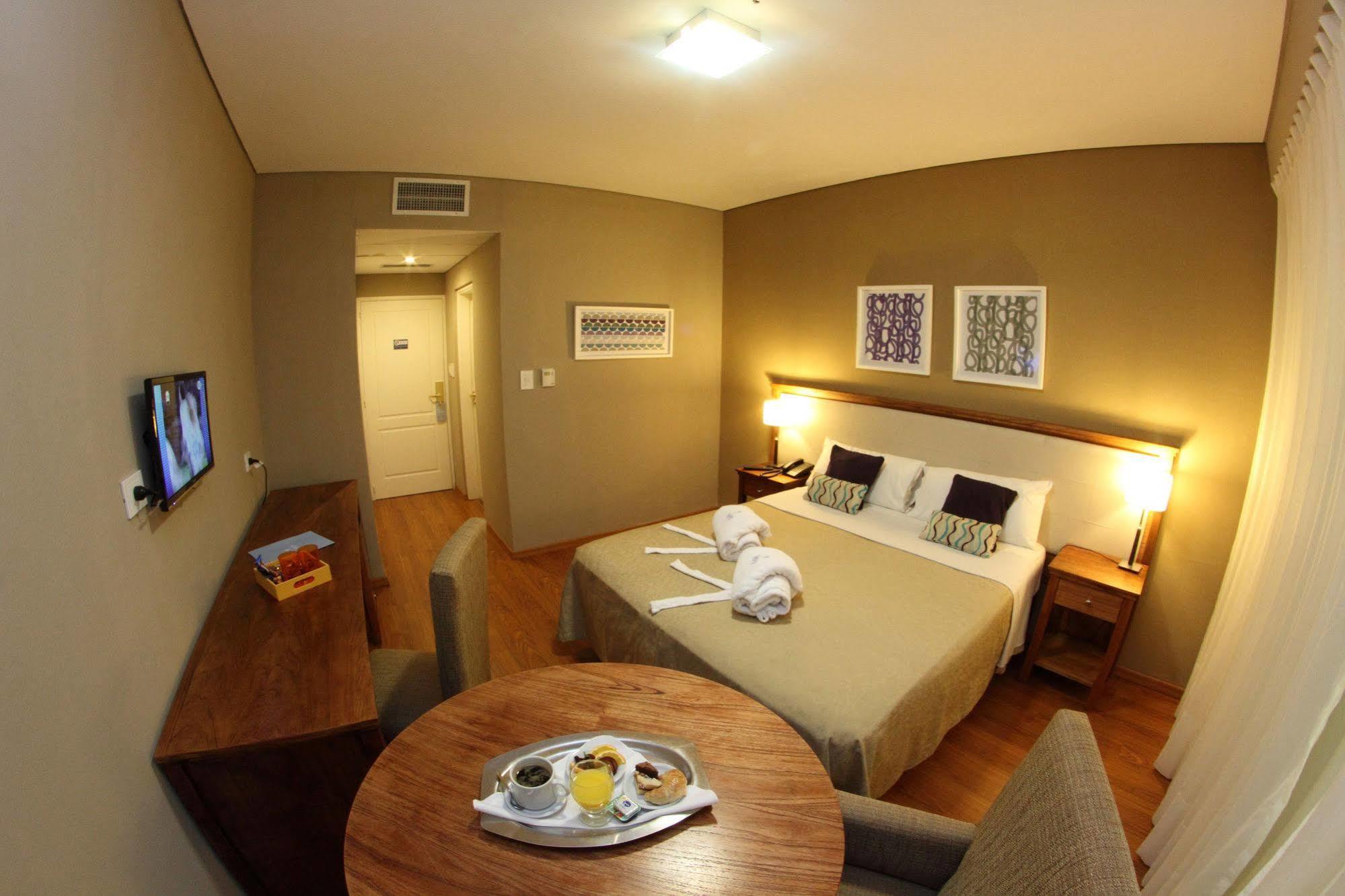 Wyndham Garden Campana Exterior foto